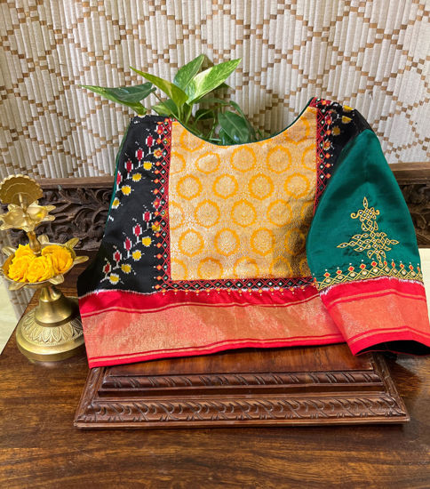 Black, Red & Green with Turmeric Glow