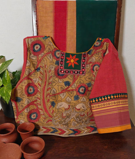 🌸🌿 Kalamkari Charm