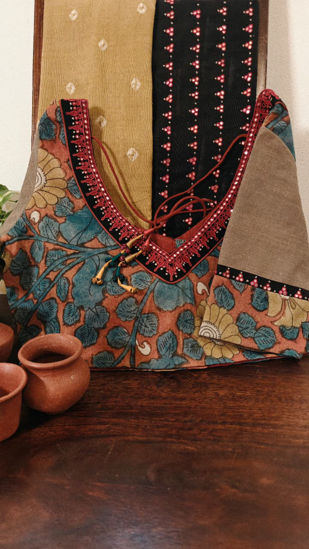 ❤ Hand-Painted Heritage ✨