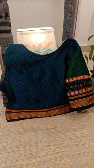 💙💚 Threads of Tradition ✨