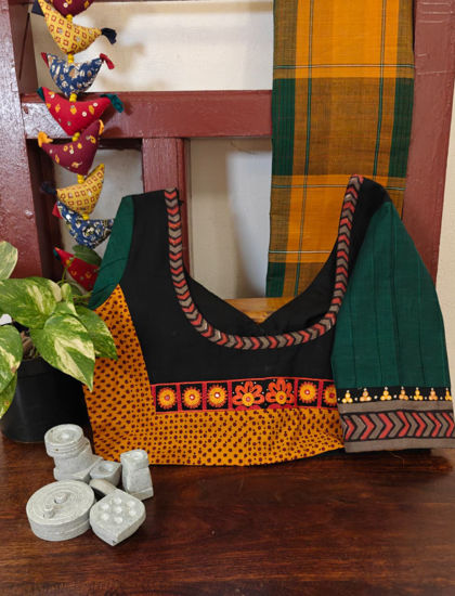 ✨ Tribes & Weaves in yellow and green ✨