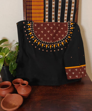 Picture for category Sungudi stories: Tradition Dyed in Beauty