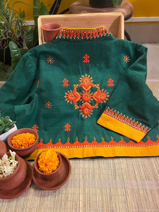 EMERALD GREEN MEETS PAISLEYS