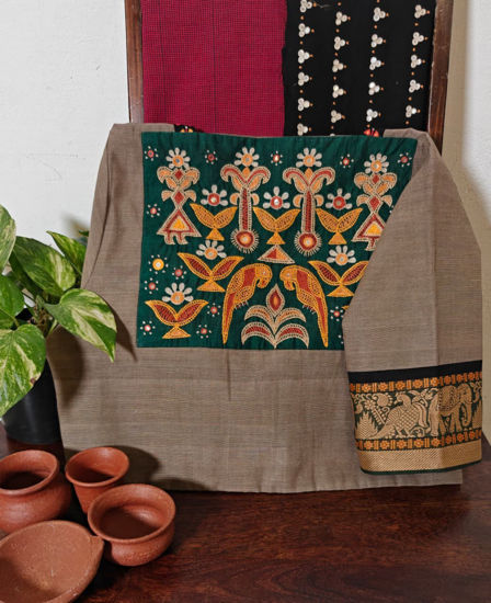 🌿 Tribal Threads on Grey ✨