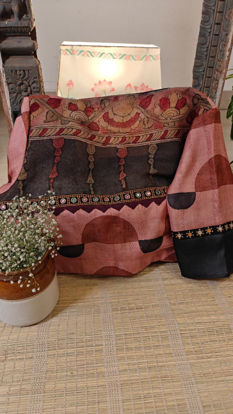 Geometric Charm on Tussar ✨