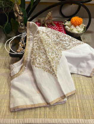 Pristine in White & Gold