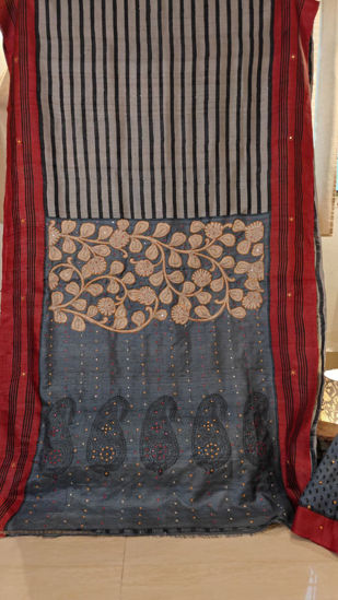 Stripes & Stories in Silk ✨🖤❤️