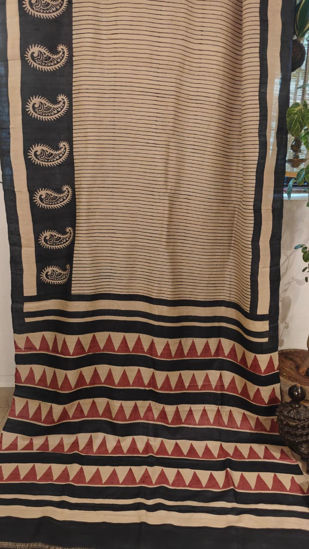 Ivory, Drawn in Contrast