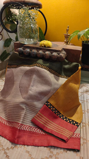 Subtle Geometry in Tussar Silk