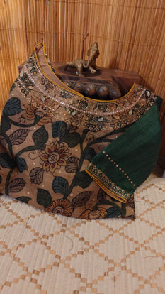 Vintage Bloom in Tussar ✨🌸