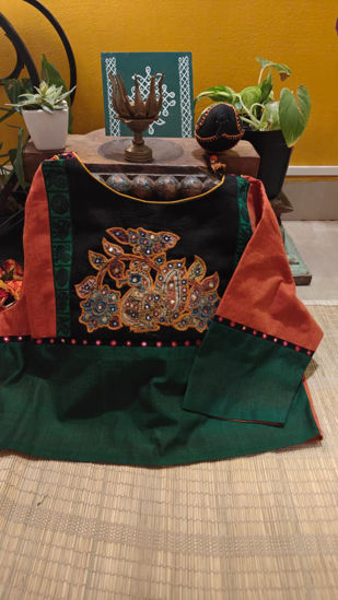 Black Canvas, Orange & Green Stories