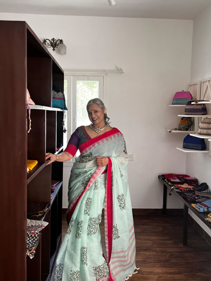 Pista Ponduru with a Hint of Red