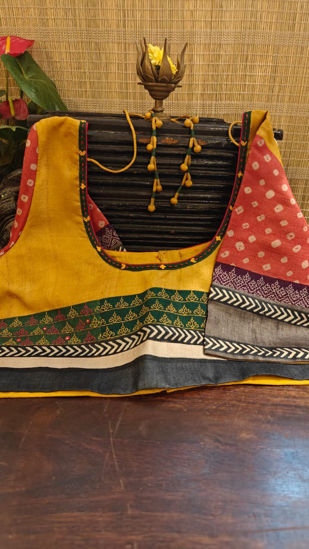 Turmeric Tussar, Kasuti in colors